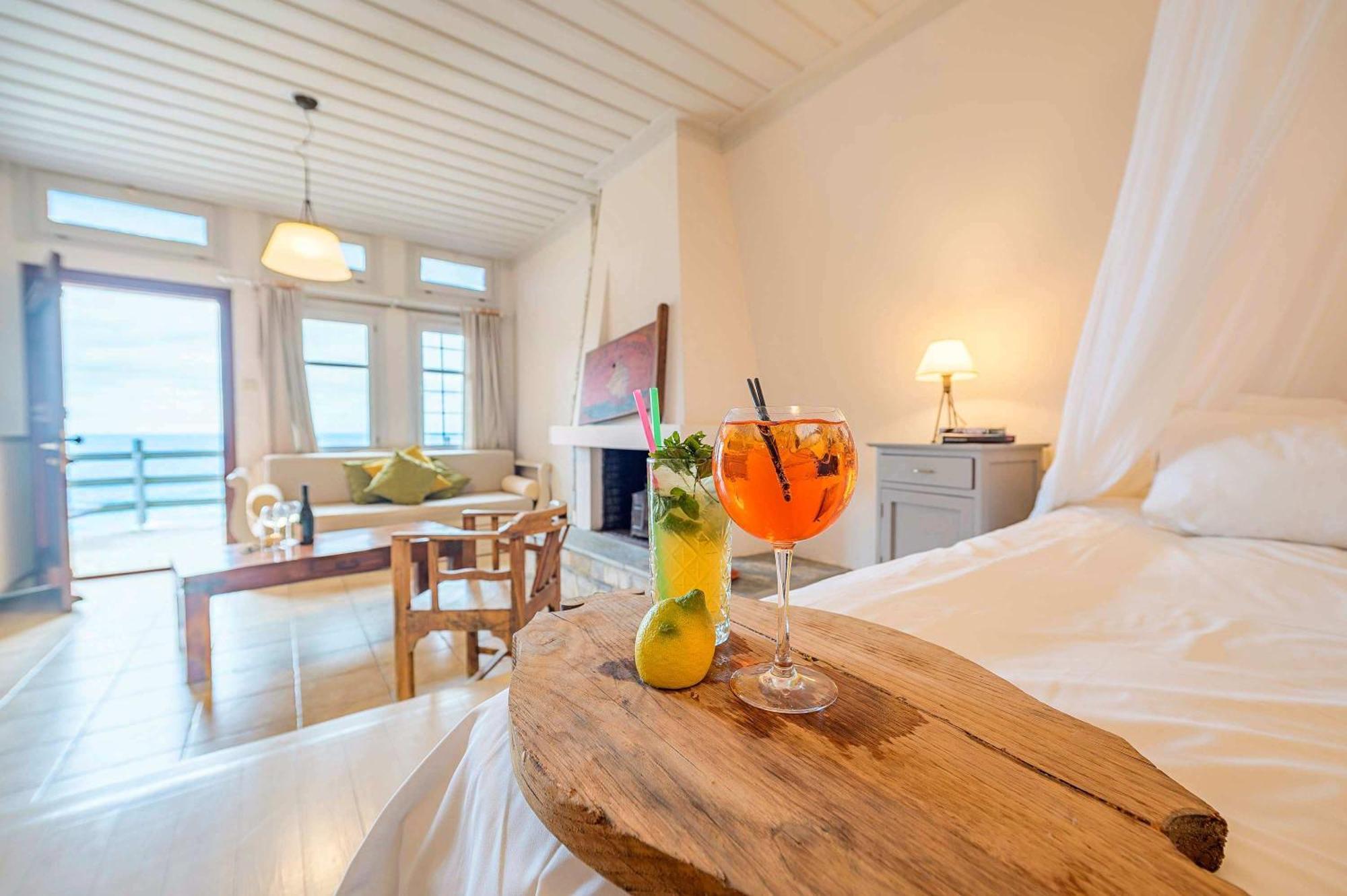 Beachfront Pelion Getaways - Palia Damouchari Suites ภายนอก รูปภาพ